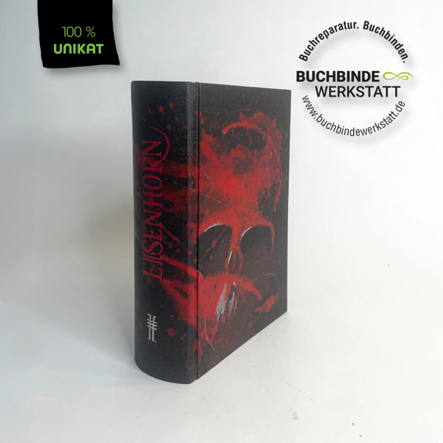 Buchkunst aus Taschenbuch