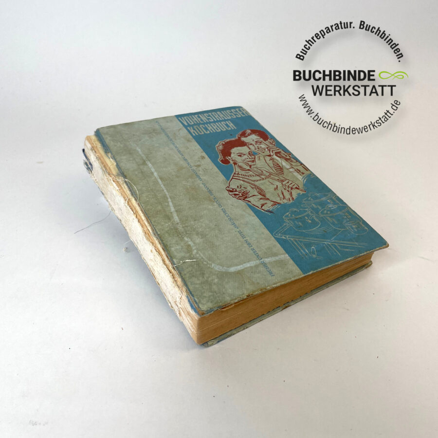 Buchreparatur: <strong> <p> Gesamtes Buch ist beschädigt</strong> – Bild 4