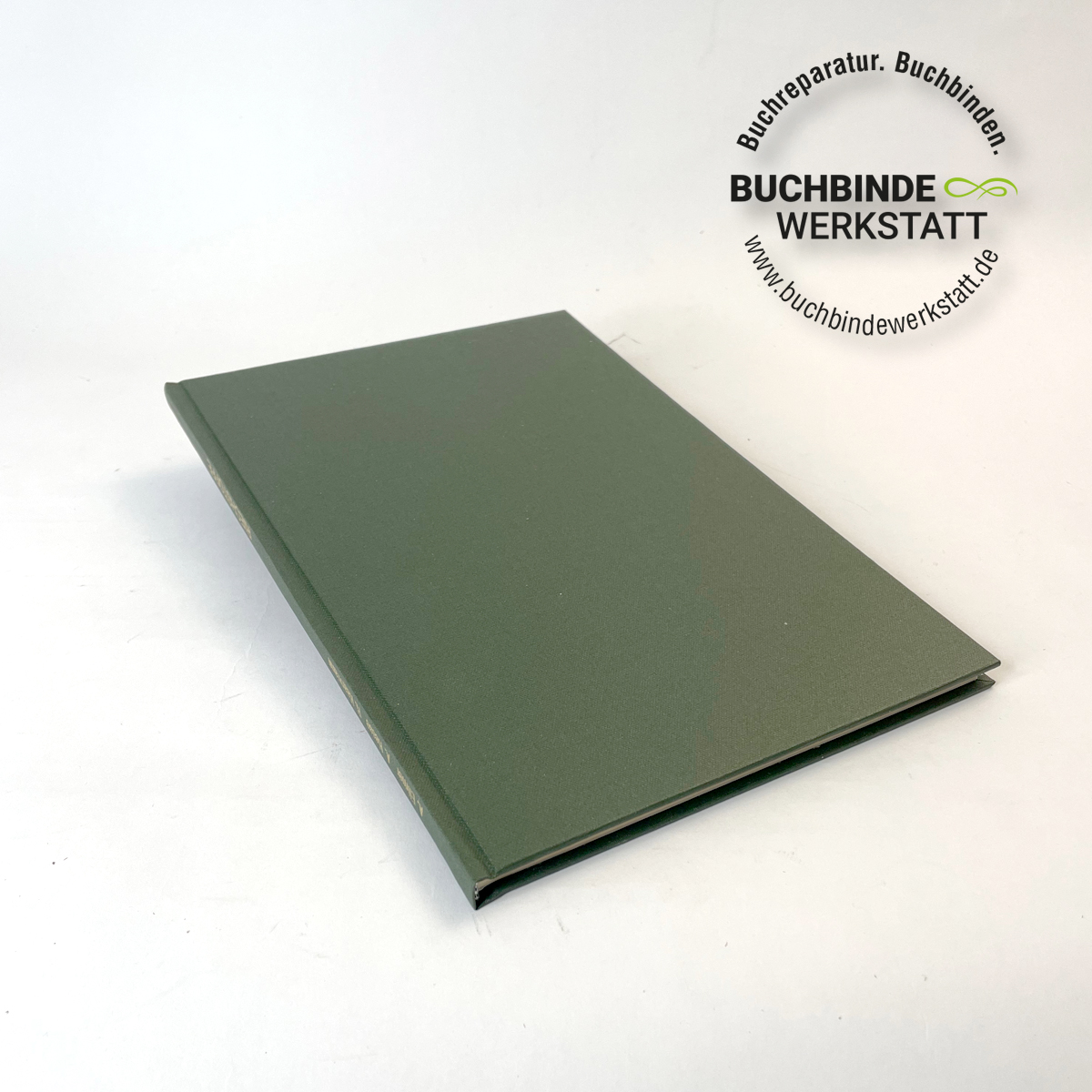 Buch aus losten Seiten als Ganzleineneinband