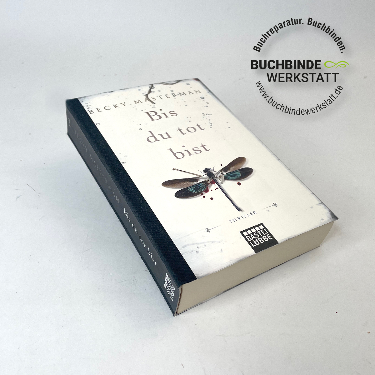 Taschenbuch beschädigt und neu binden lassen
